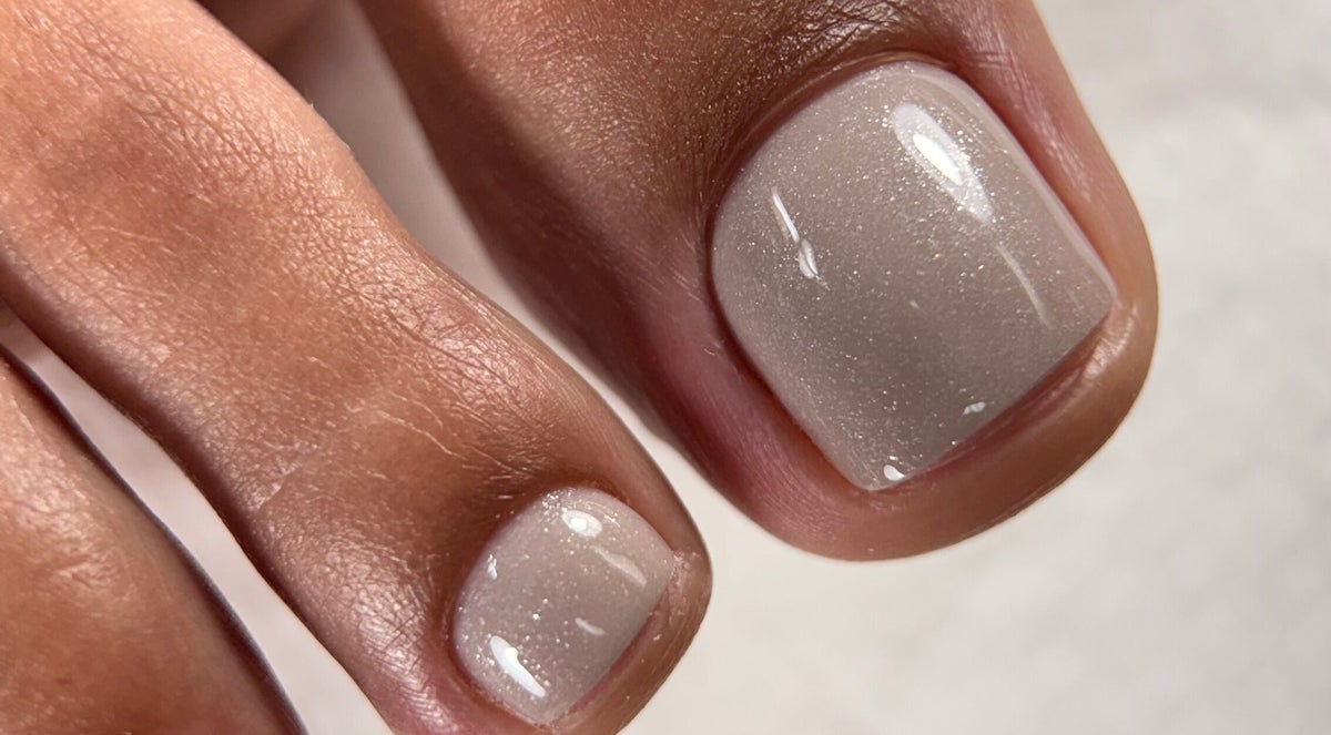 Detailed pedicure nail finish from Sasha.B.B.B Nail Studio